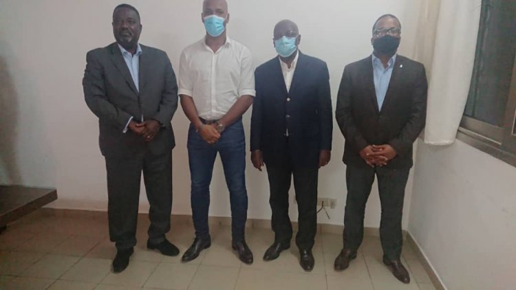 Côte d’Ivoire-Présidence de la Caf : le candidat Jacques Anouma reçu par Didier Drogba   