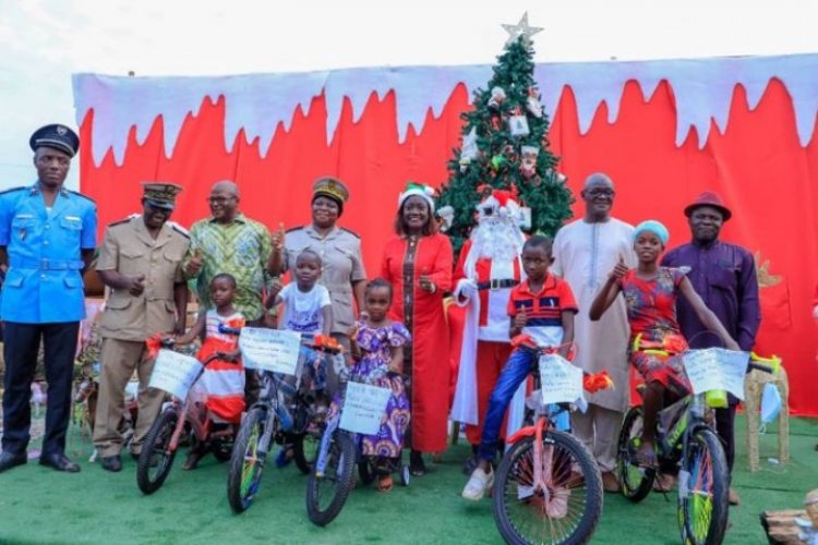 CI-Noël à Boundiali : la ministre Mariatou Koné donne le sourire à 3000 enfants   