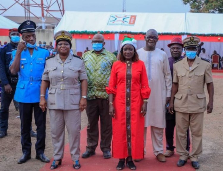 CI-Noël à Boundiali : la ministre Mariatou Koné donne le sourire à 3000 enfants   