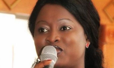 Guinée : Hawa Barry Diallo aux artistes : « YouTube, Instagram...comment gagner beaucoup d'argent »   