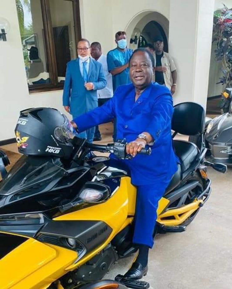 Côte d’Ivoire-Daoukro : Bédié « présente son nouvel engin » aux Ivoiriens !