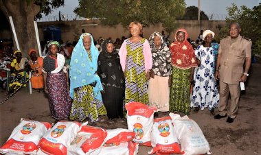 Côte d’Ivoire (Bouna) : Nialé Kaba soulage 200 veuves   