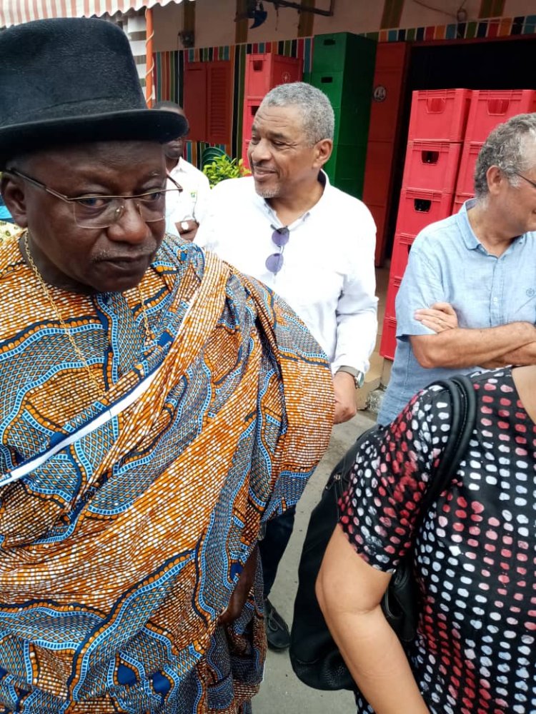 Côte d’Ivoire (Abidjan-Treichville) : la musique s'installe dans les cours communes !   