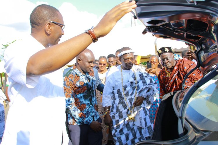 Côte d’Ivoire (Transport) : Ouattara renforce la mobilité des chefs de communautés Baoulé et Malinké