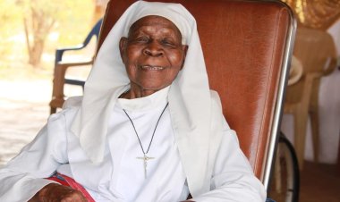 Monde (Humanité) : « La vieillesse est un don de Dieu » (Sœur M-E Kafando)