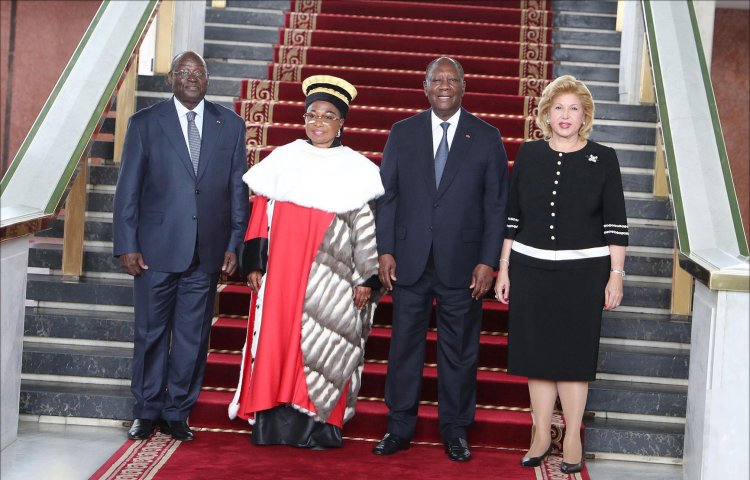Côte d’Ivoire (Conseil constitutionnel) / Chantal Camara prête serment devant Ouattara