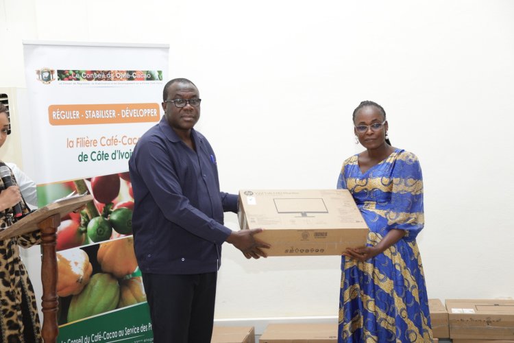 Côye d’Ivoire (Agriculture) / Indénié-Djuablin : le Conseil du café-cacao équipe 31 coopératives