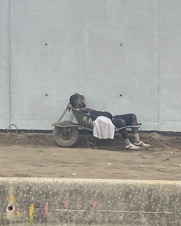 Côte d’Ivoire (Célébration) / « Champion, tu es fort !!!» (Vincent Toh Bi, ancien préfet d’Abidjan)