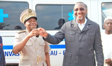 Côte d’Ivoire (Yamoussoukro) / Le CSU d’Affounvassou Chateau-Bellevue reçoit une ambulance médicalisée