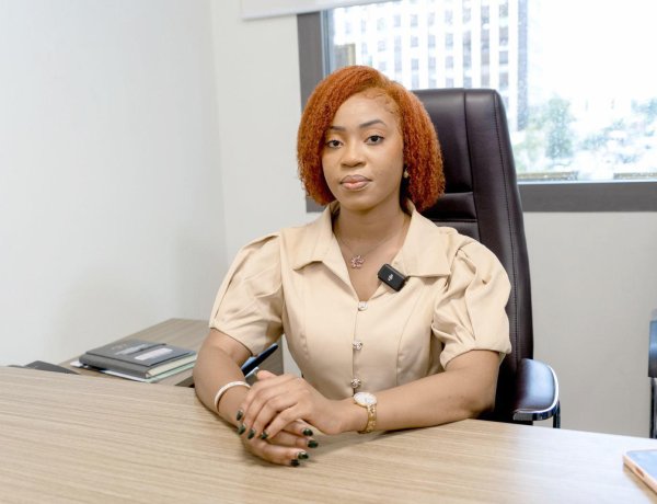 Côte d’Ivoire (Projet Carte jeunes) / : « La Carte jeunes aide les jeunes de Côte d'Ivoire à consommer moins cher » (Leila Dosso, coordonnatrice adjte)