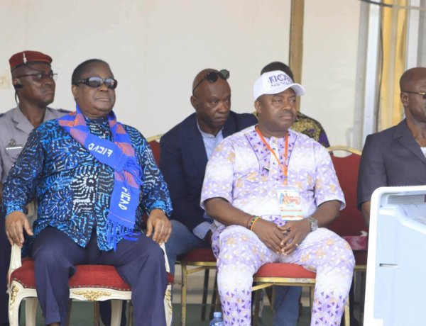 Côte d’Ivoire (3e anniversaire de décès) / Olivier Akoto rend hommage à  «son père » Henri Konan Bédié!