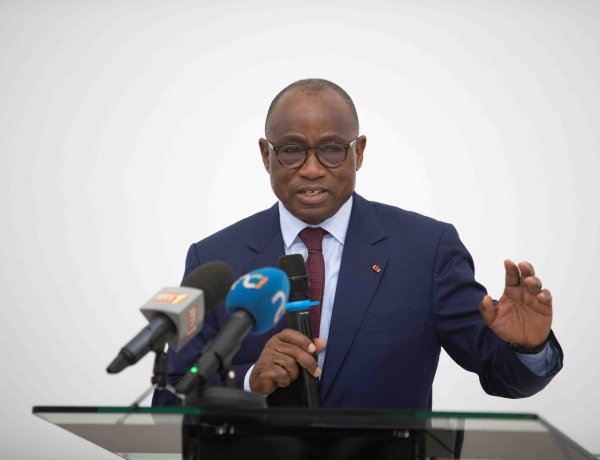 Côte d’Ivoire (Excellence scolaire) / 4 900 profs de Maths et Physique-Chimie prêts pour  le défi
